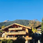Premium Jungfrau Luxurioes Und Mit Atemberaubender Aussicht
