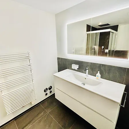 Brand-new Eiger View - Premium Location - Free Parking