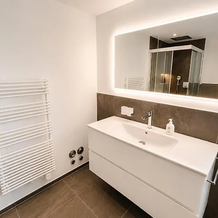 Brand-new Eiger View 3br - Premium Location - Free Parking - Terrace *